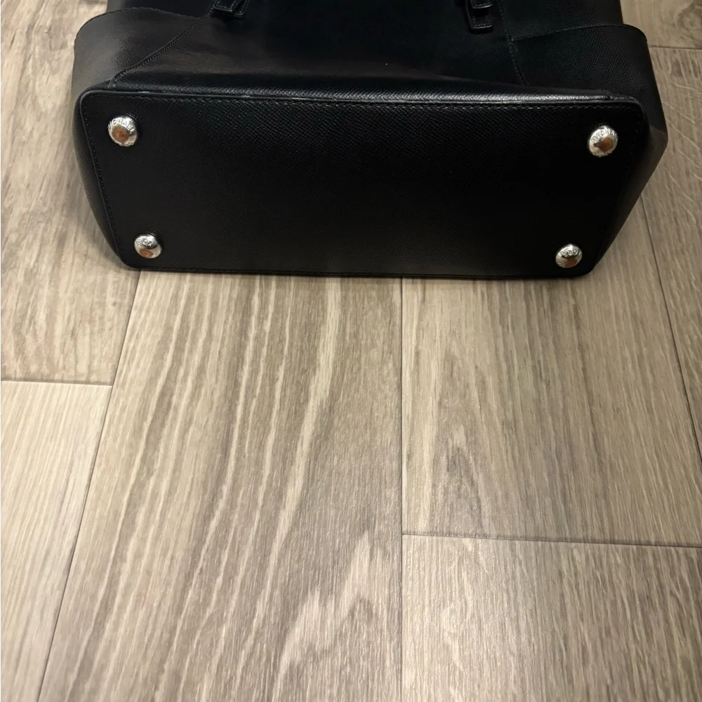 Michael Kors Black Saffiano Leather Tote - Picture 5 of 8